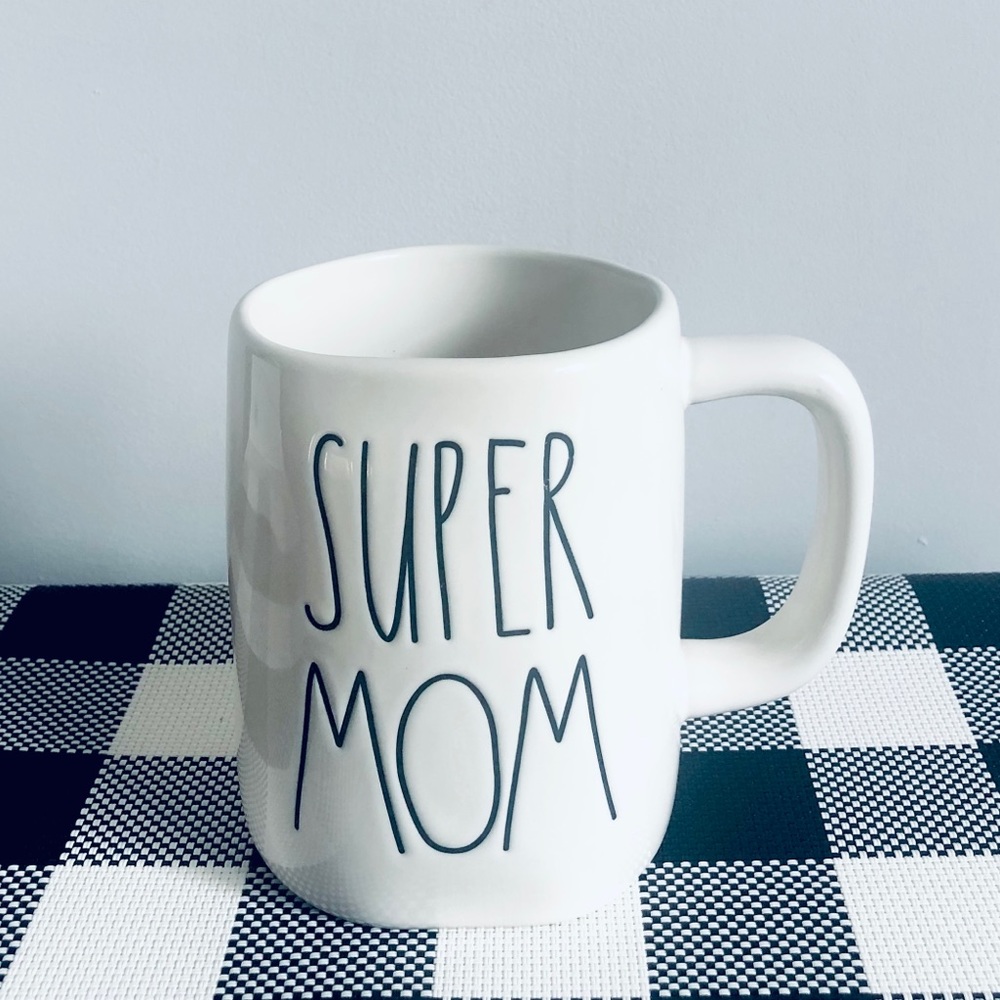 NEW Rae Dunn SUPER MOM mug